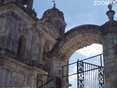 photo de LES TOURS DE L'ABBATIALE